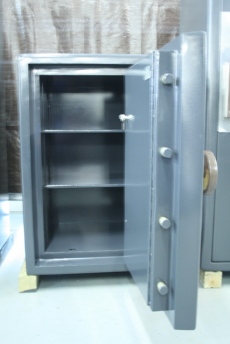 Used SLS Columbia TRTL30X6 Model 3520 High Security Safe